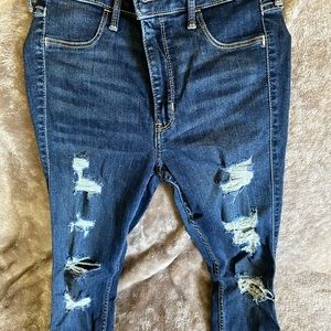 high rise cropped jegging 🤍